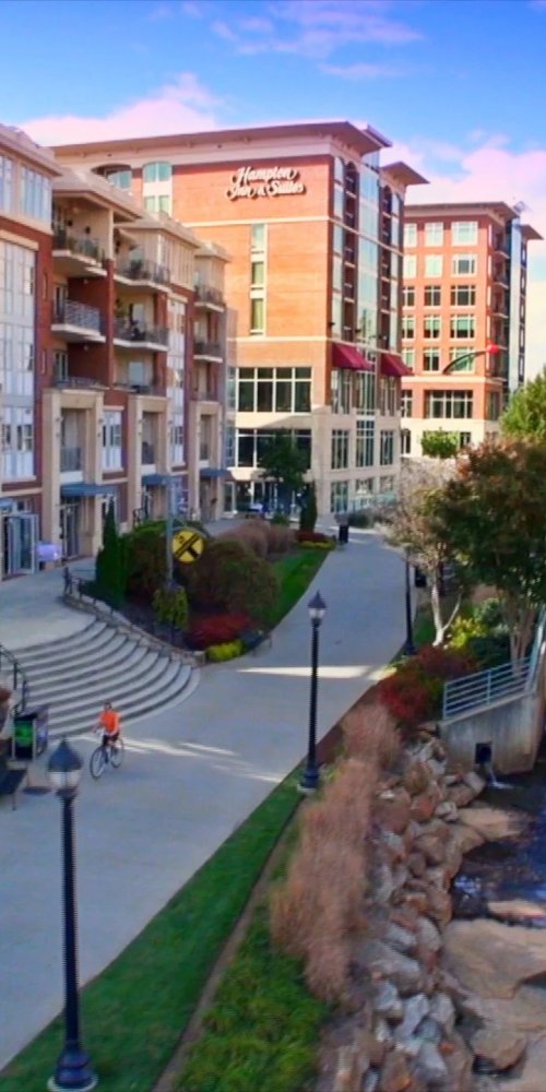 Evening City Tram in Greenville