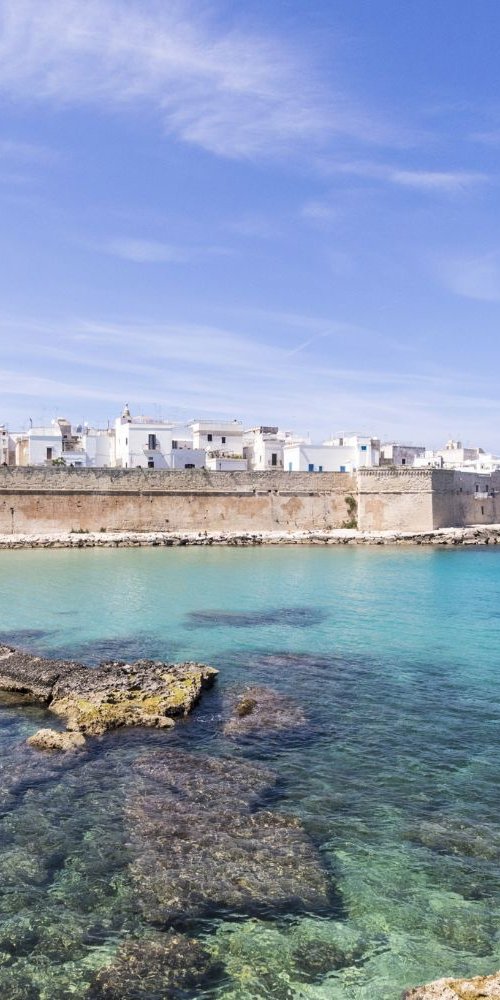 Happy travellers on Monopoli metro