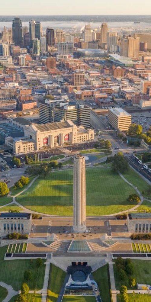 Evening public transport scene in Kansas City