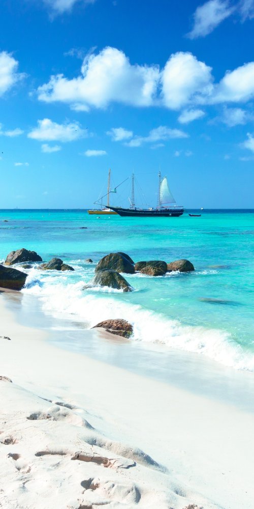 Busy metro platform during peak hours in Aruba, AW