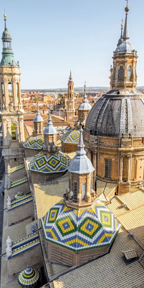 Busy Zaragoza metro station during rush hour