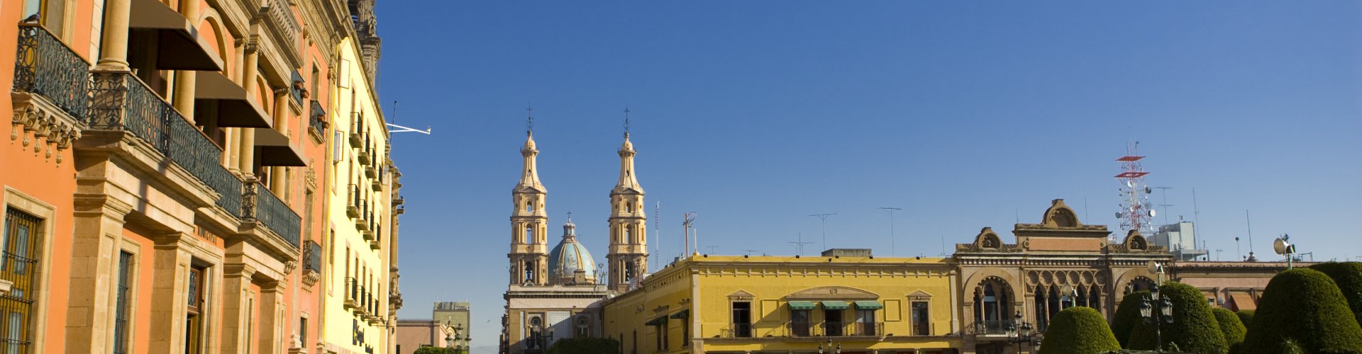 León tram and bustling street scene