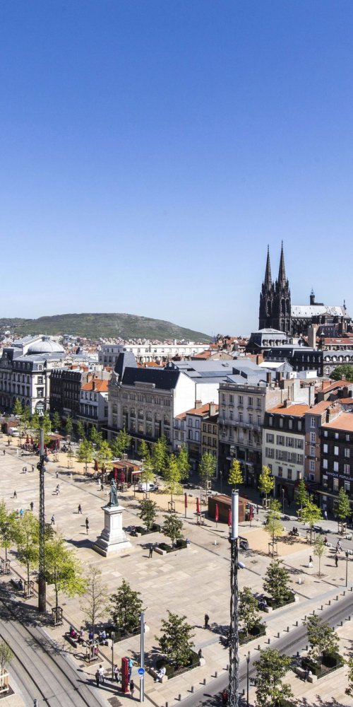 Clermont tram at twilight