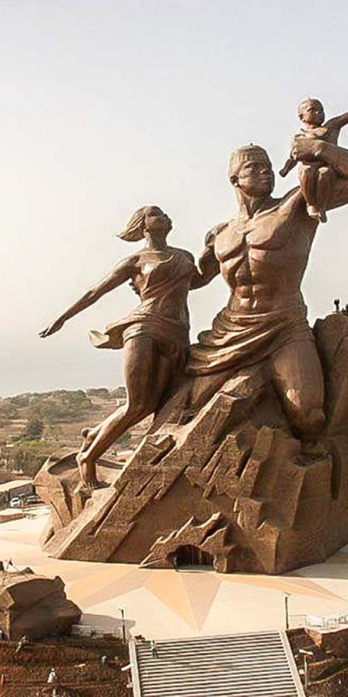 Tram in Dakar during evening off-peak