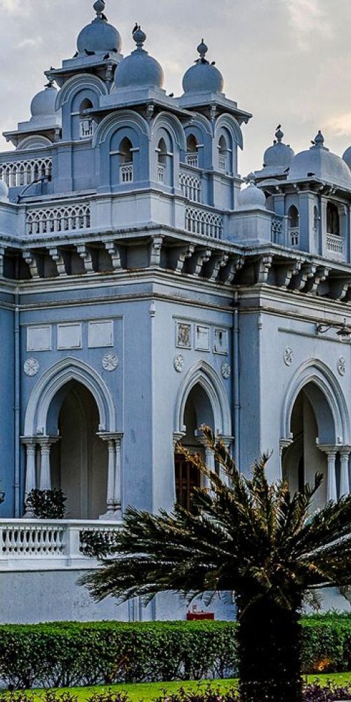 Hyderabad Metro in off-peak with few passengers