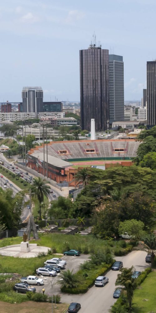 Passenger crowd during peak hour onboard metro Abidjan